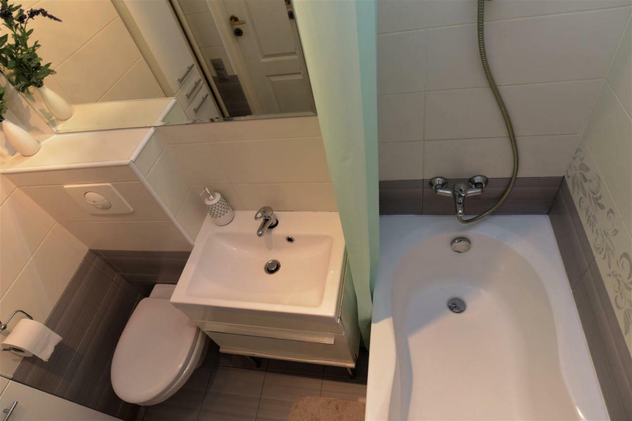 Hello Warsaw! Calm Artistic City Center Apartment ภายนอก รูปภาพ