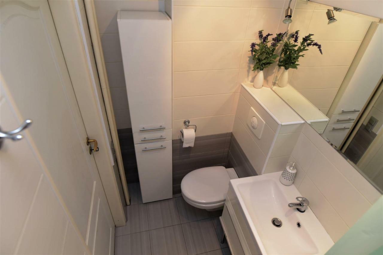 Hello Warsaw! Calm Artistic City Center Apartment ภายนอก รูปภาพ