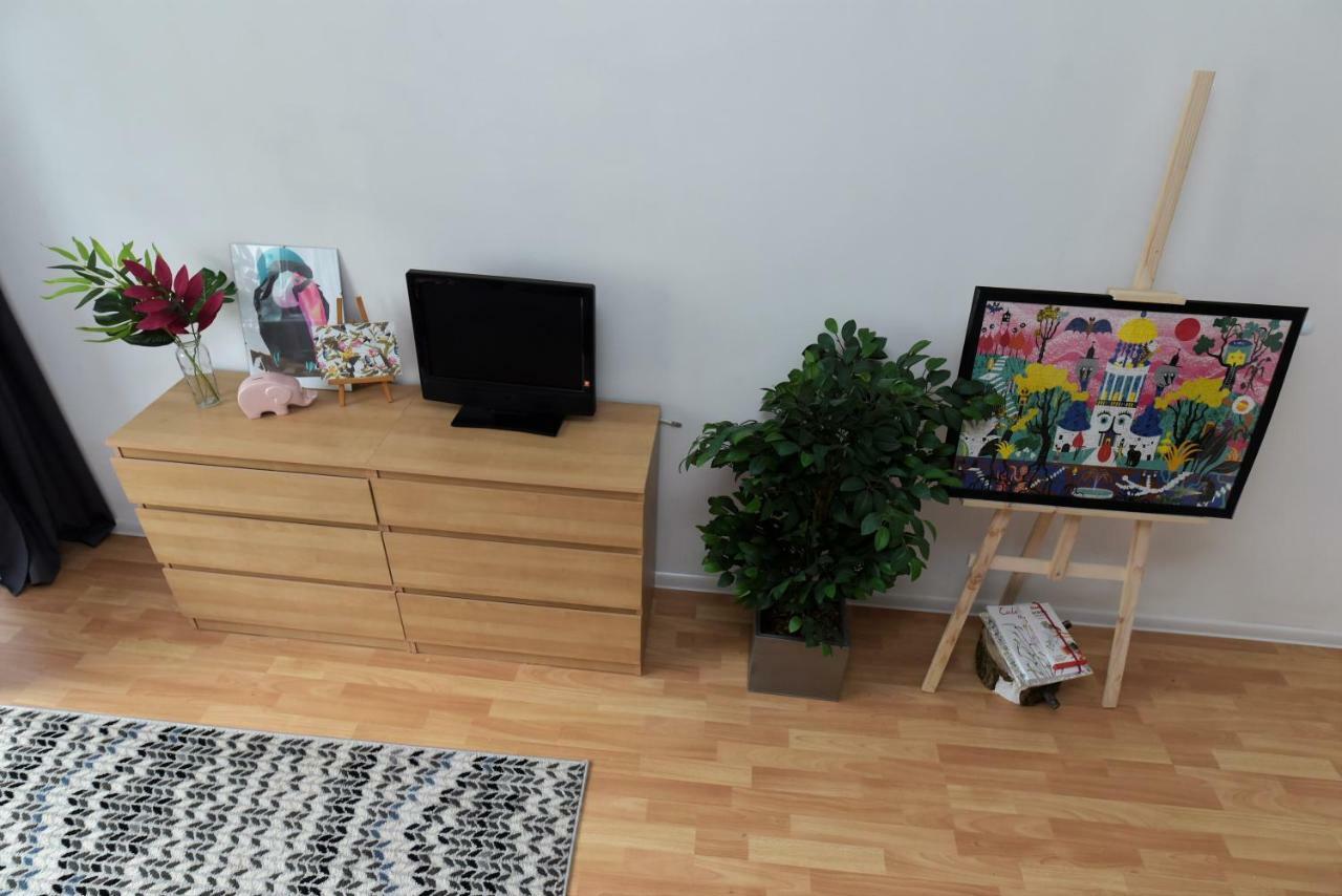 Hello Warsaw! Calm Artistic City Center Apartment ภายนอก รูปภาพ